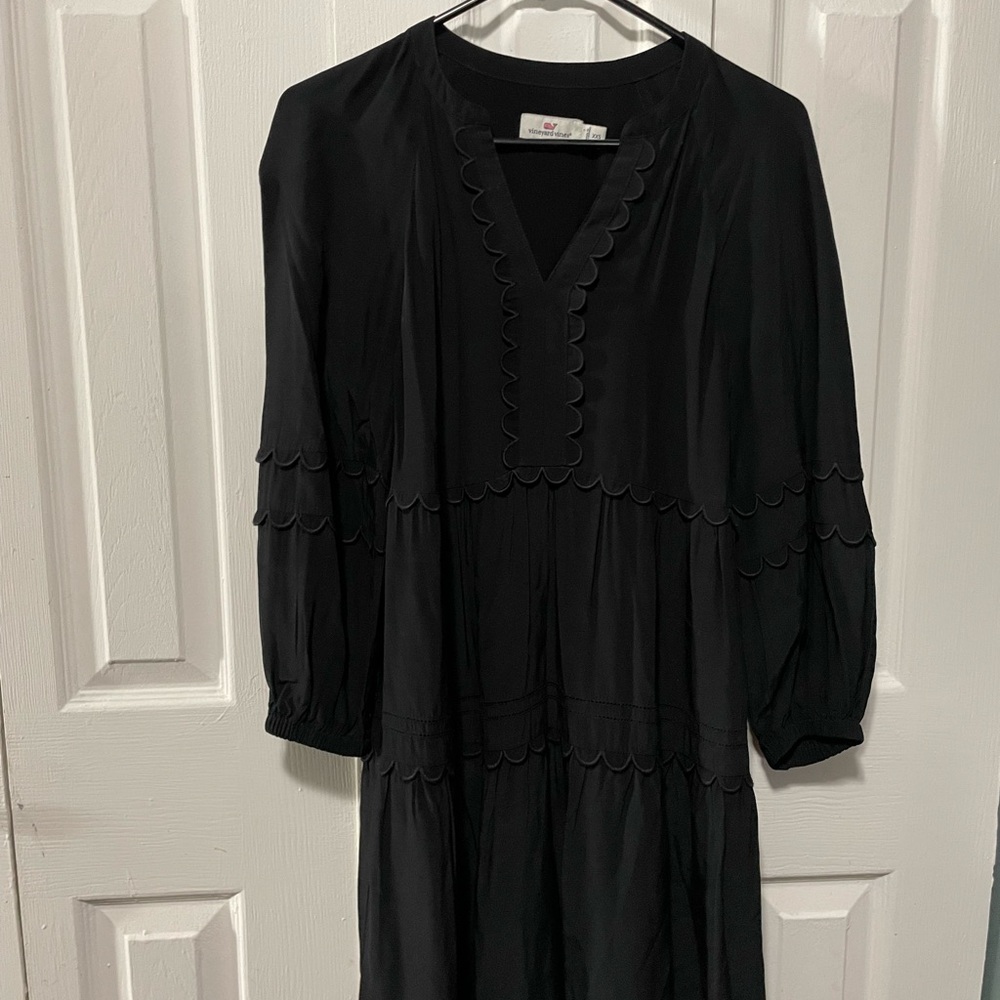 Vineyard Vines long sleeve tiered dress